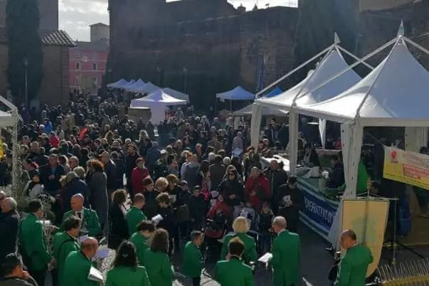 Un calcio alla crisi: torna la Festa dell’Olio Nuovo