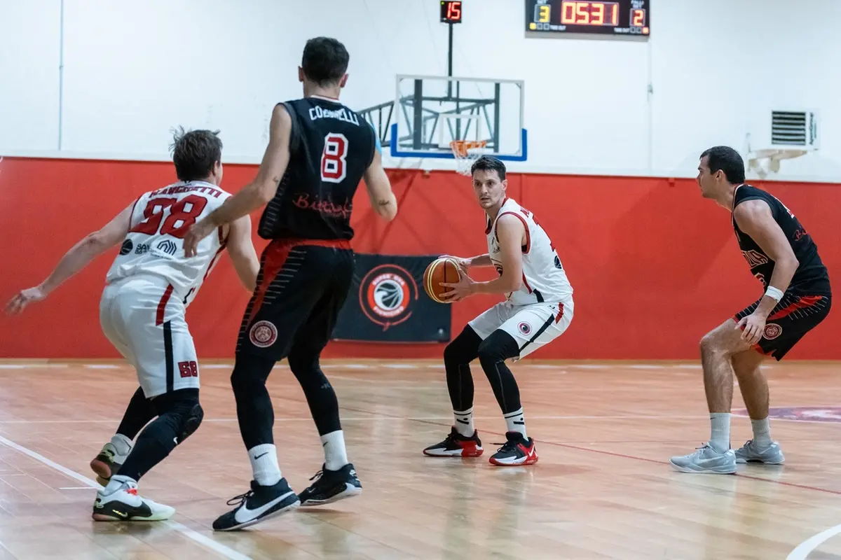 Francesco Manzotti durante una fase di gioco