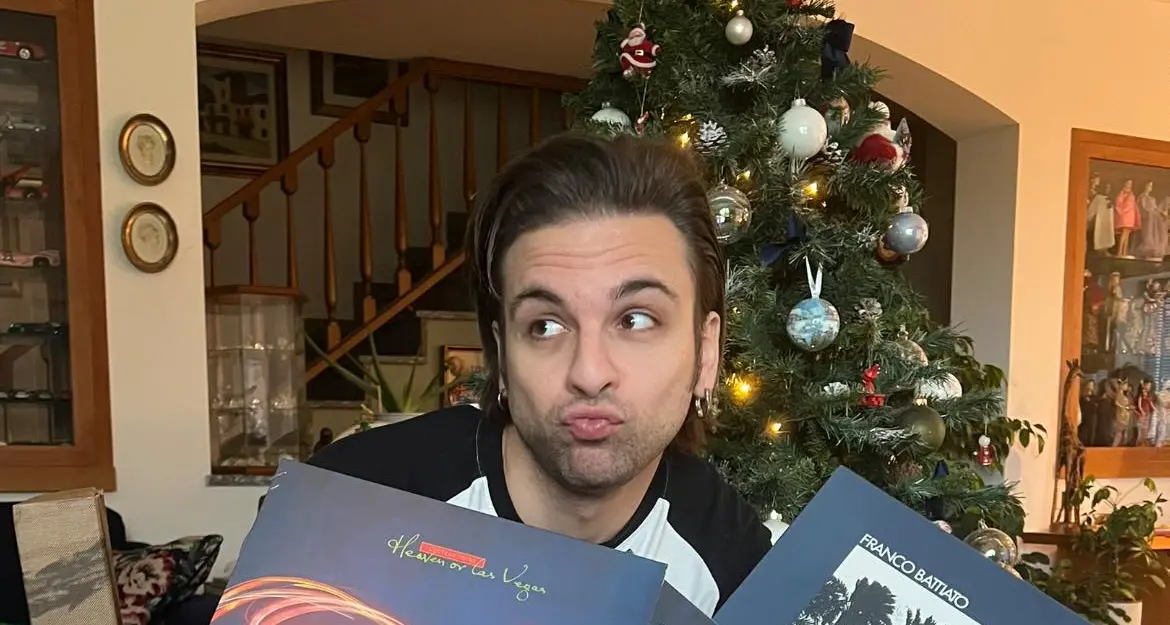 Tarquinia, Alessio Bernabei riparte dal “Primo caffè”