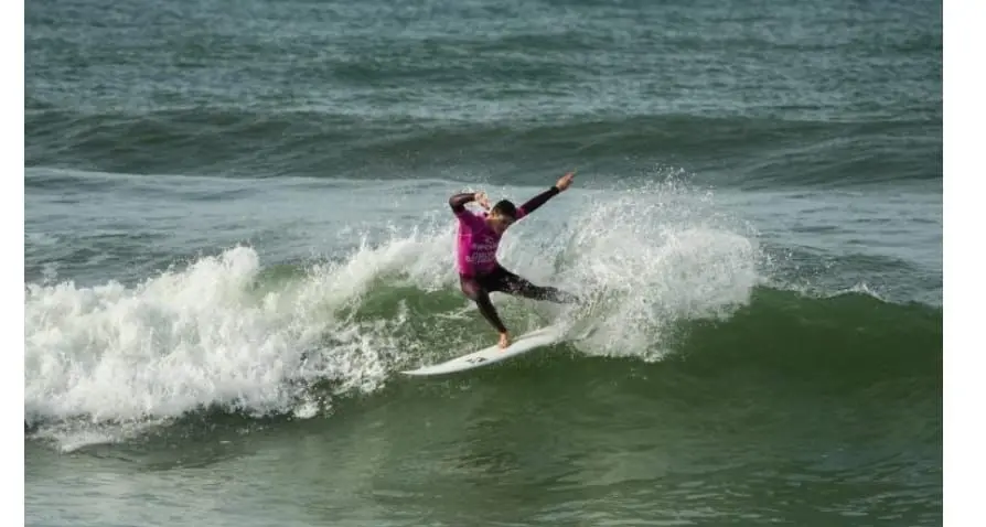 Alex Filosini campione italiano di surf under 14: le congratulazioni dell’amministrazione di S. Marinella