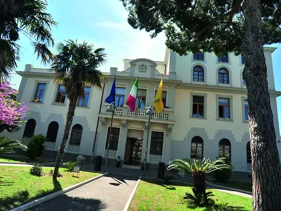 Civitavecchia approva il nuovo contratto OEPAC: più ore, maggiore flessibilità e servizi ampliati per l’inclusione scolastica