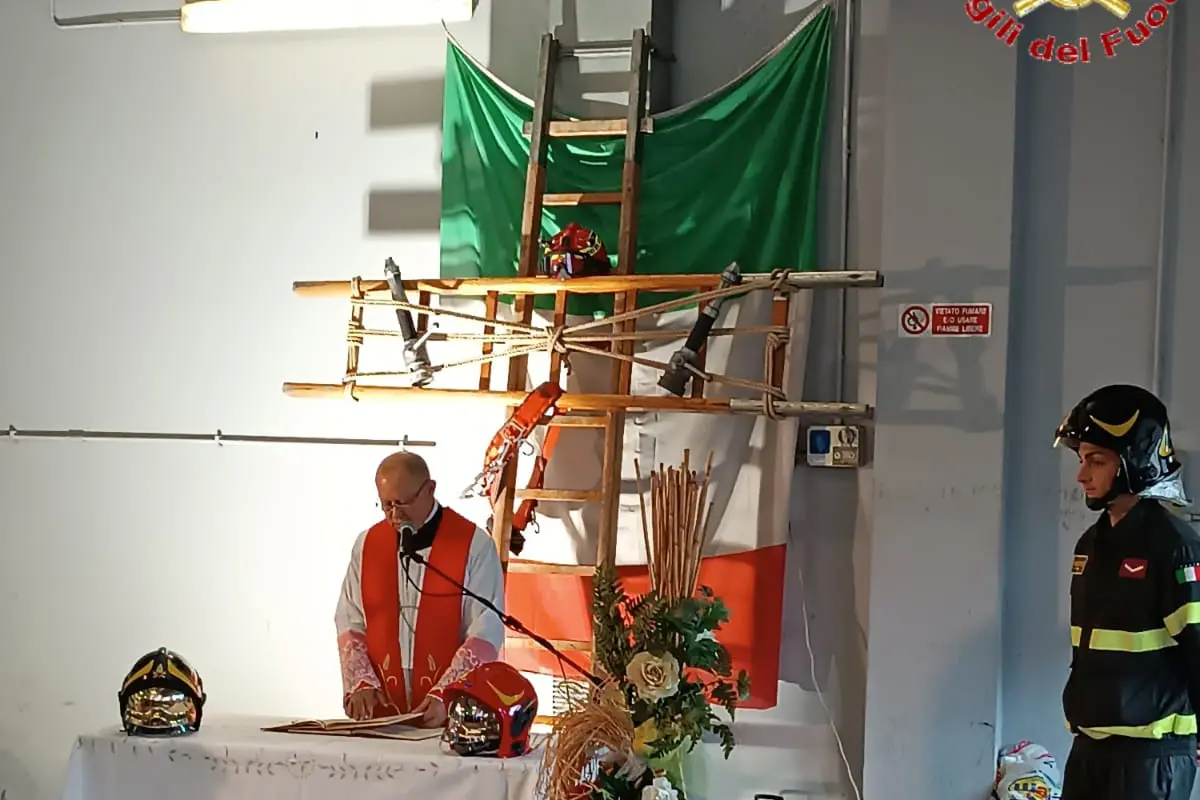 Caserma Bonifazi, una giornata di festa nel segno di Santa Barbara