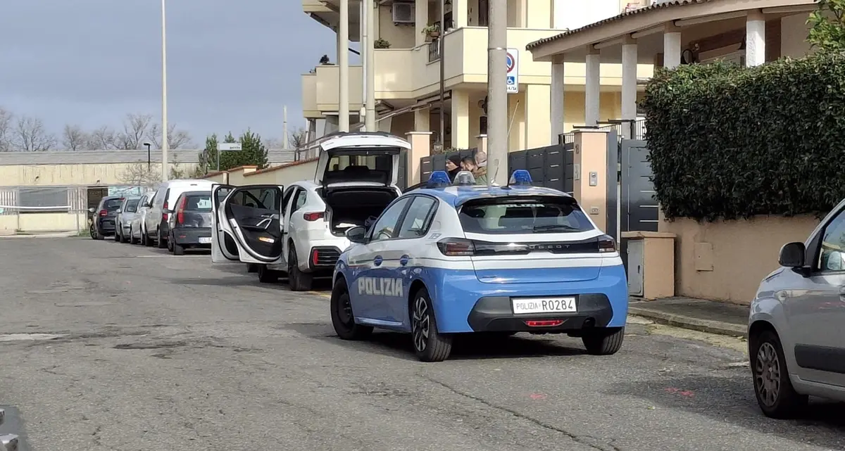 Il furto, la fuga e poi lo sparo: due ladri bloccati