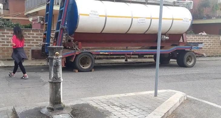 Guasto idrico ai Monteroni, rubinetti a secco per i cittadini