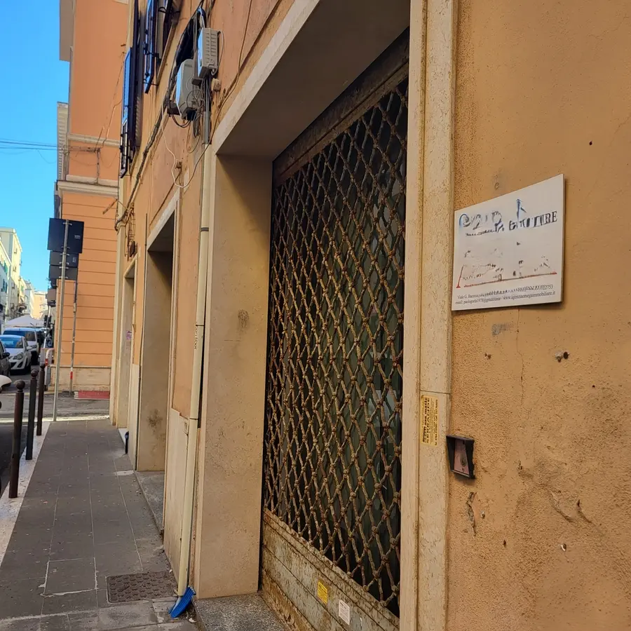 Commercio in crisi e senza strategie
