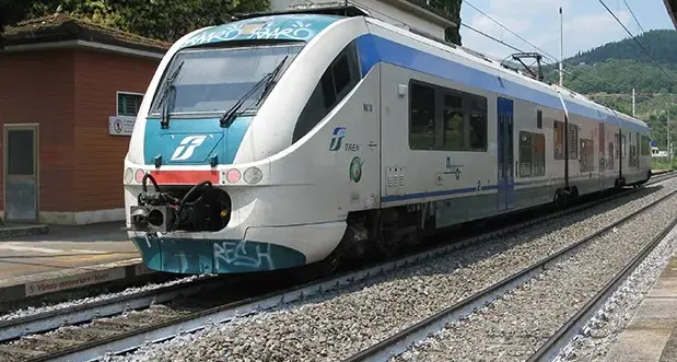 Una persona è stata travolta da un treno sulla linea Roma-Viterbo