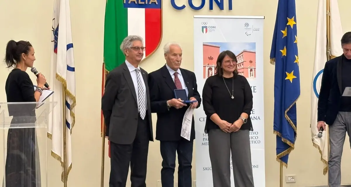 Emozione speciale per Fiorentino: premiato dal Coni con la Stella d’Argento