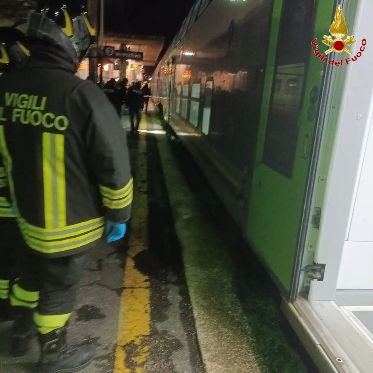 Giovane muore investito dal treno