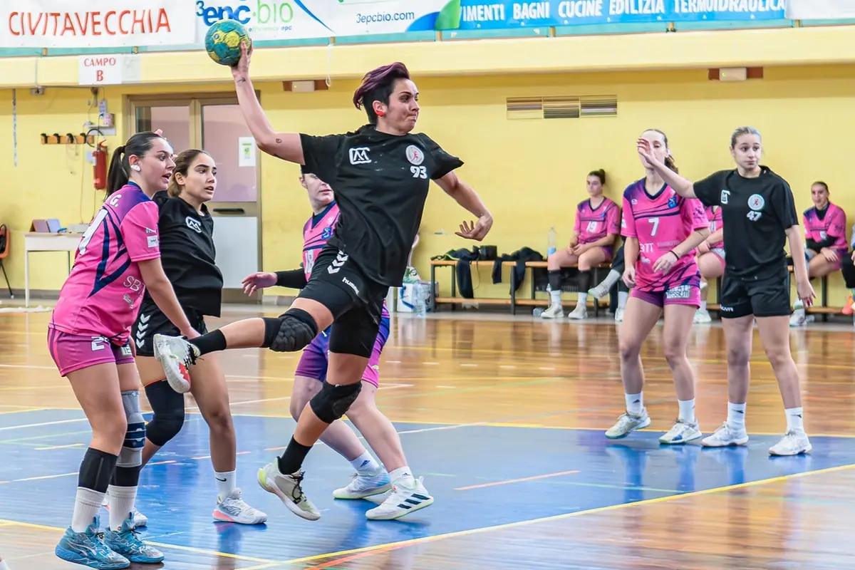 <p>MARTINA CROSTA NELLA FOTO DI ENRICO PARAVANI</p>\\n