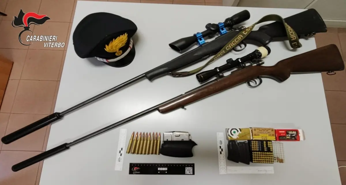 Trovati in auto con due carabine: due denunce per violazione del porto d’armi