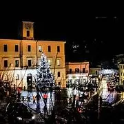 Allumiere accende la magia: un mese di eventi per “Natale nel borgo”