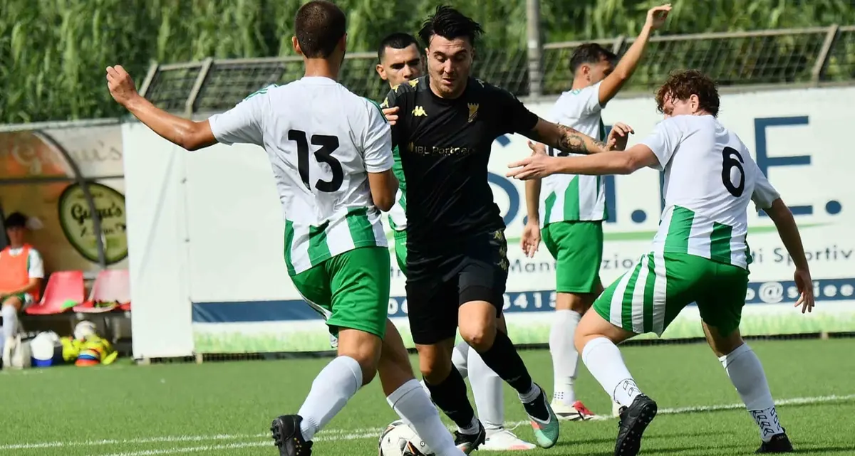 Tasselli illude, Andreoni pareggia e poi si fa espellere: Ladispoli-Fiano finisce 1-1