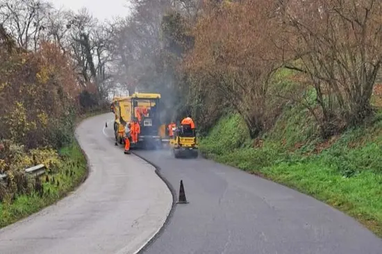 Partiti i lavori di asfaltatura sulla Valleranese