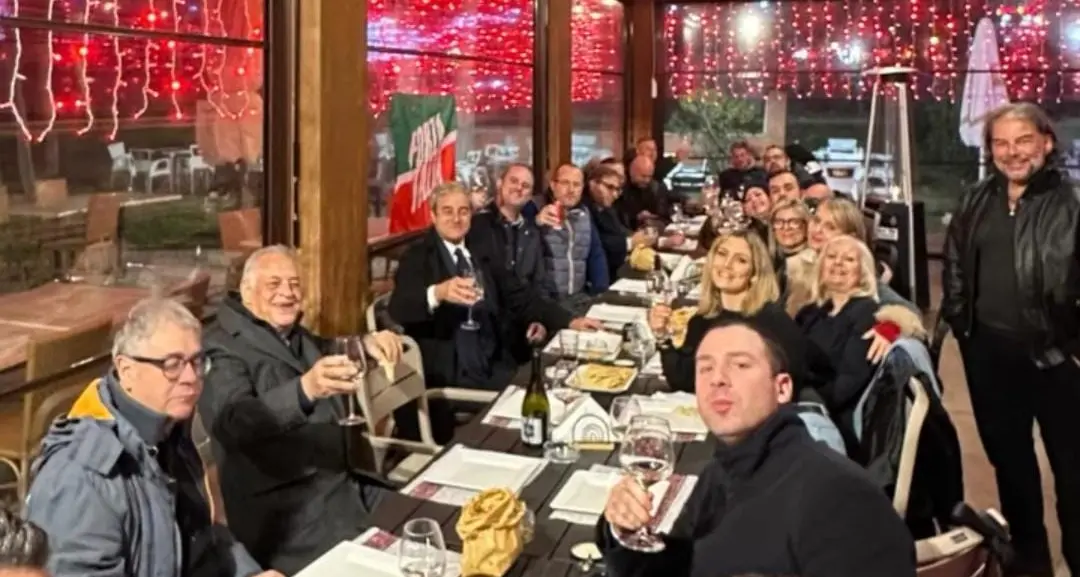 Forza Italia brinda con i consiglieri regionali Simeoni e Capolei