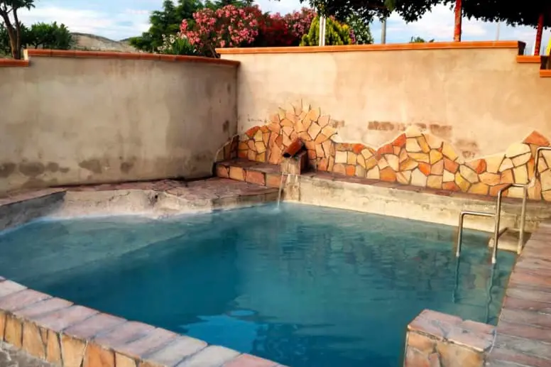 Natale e Capodanno, Ficoncella chiusa