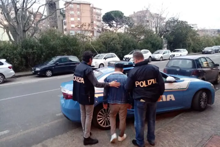 Maltrattamenti in famiglia, espulso filippino