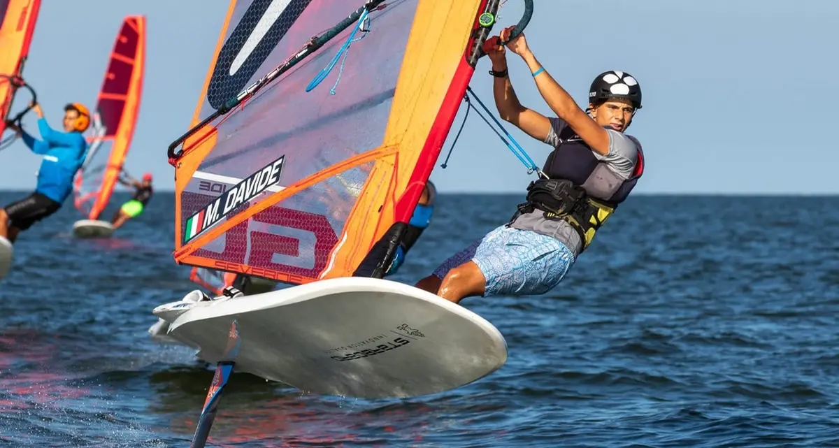 Mecucci, il 2026 si colora subito d’azzurro