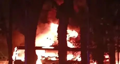 Incendio nel parcheggio della stazione di Orte