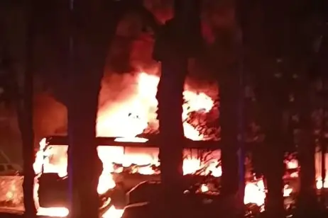 Incendio nel parcheggio della stazione di Orte