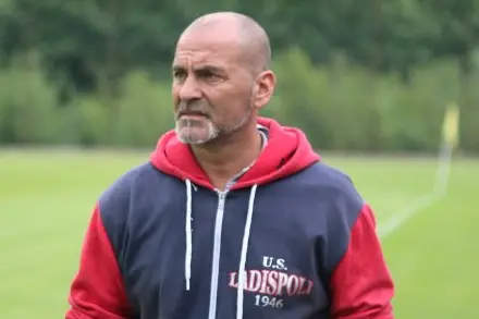 L\\u2019allenatore dei rossoblu Pietro Bosco