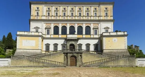 Rifioriscono i giardini di palazzo Farnese