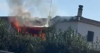 Incendio in appartamento: le fiamme partite dalla veranda