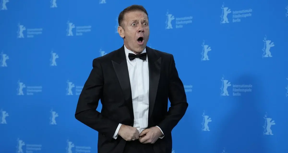 Rocco Siffredi concede il bis, seconda tappa in 15 giorni