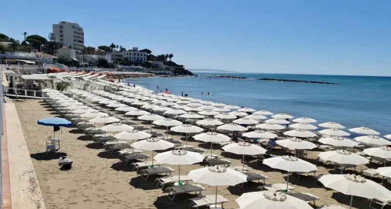 Concessioni demaniali, Rifondazione comunista Santa Marinella: «L’iter scelto dal Comune è palesemente in contrasto con la direttiva europea»