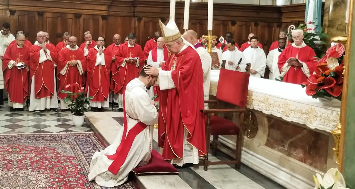 Diocesi Civitavecchia – Tarquinia, il vescovo Ruzza ha ordinato sacerdote don Stefano Nisi