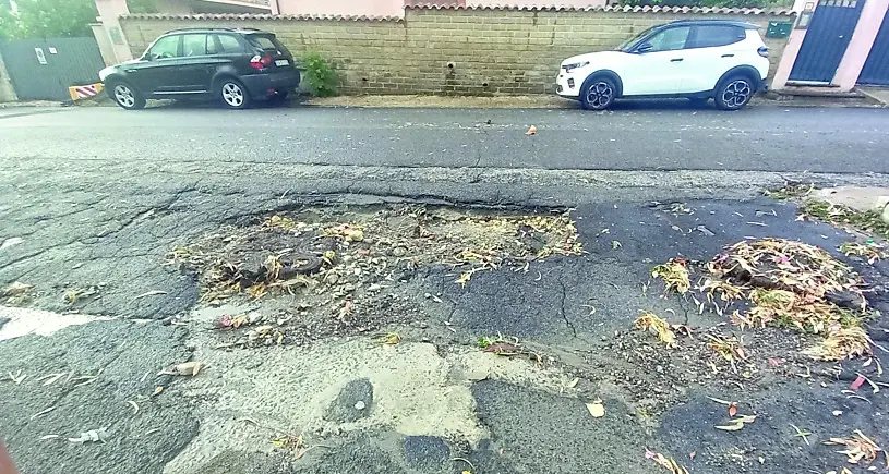 Maltempo, strade colabrodo e disagi diffusi