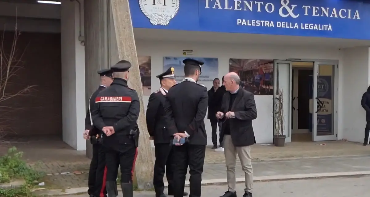 Ostia, vandalismo alla “Palestra della Legalità” : denunciato un 39enne