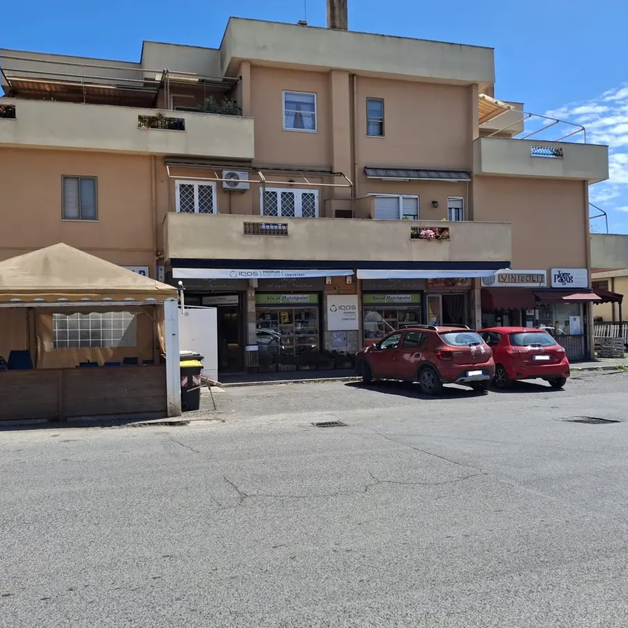 Assalto con pistola alla sala slot: bottino da 1500 euro