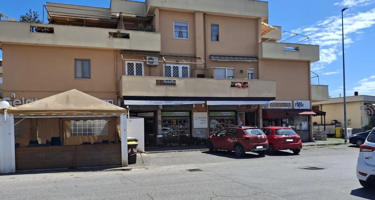 Assalto con pistola alla sala slot: bottino da 1500 euro
