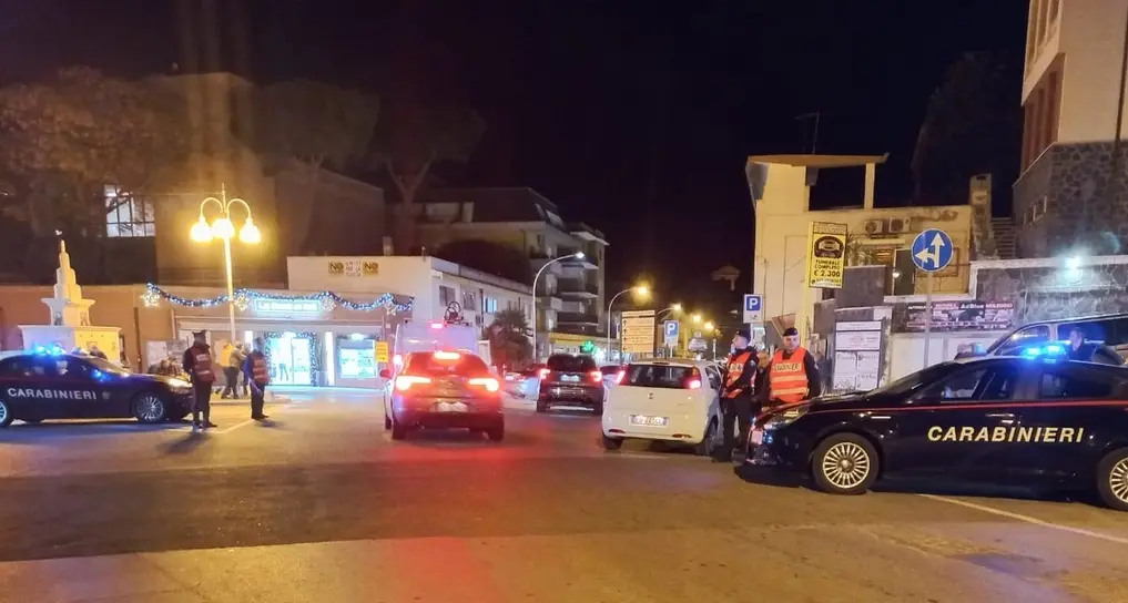 Droga, coltelli e lesioni: 3 denunciati e 4 segnalati alla Prefettura