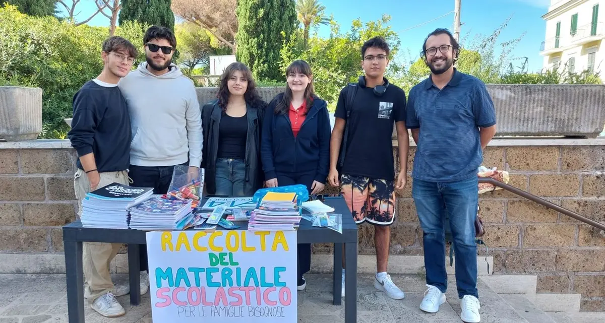 Santa Marinella, bene la raccolta di materiale scolastico realizzata dal consiglio comunale dei Giovani per le famiglie in difficoltà