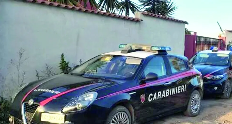 Torrimpietra, dà fuoco ad un’auto per riscuotere un debito: denunciato