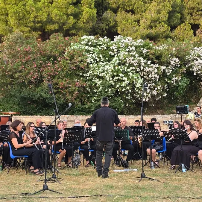 Terme Taurine: successo per la Festa europea della musica con la Banda Puccini