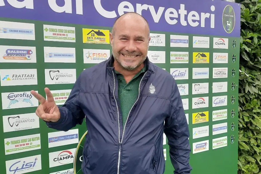 L\\u2019allenatore dell\\u2019Under 19 regionale Simone Sale