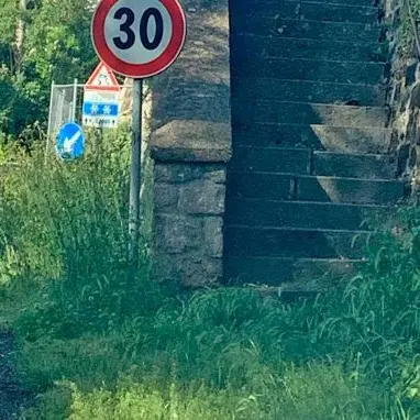 «Il paese in stato di abbandono»