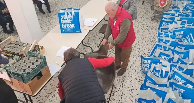 Smom, pacchi alimentari per le famiglie in difficoltà