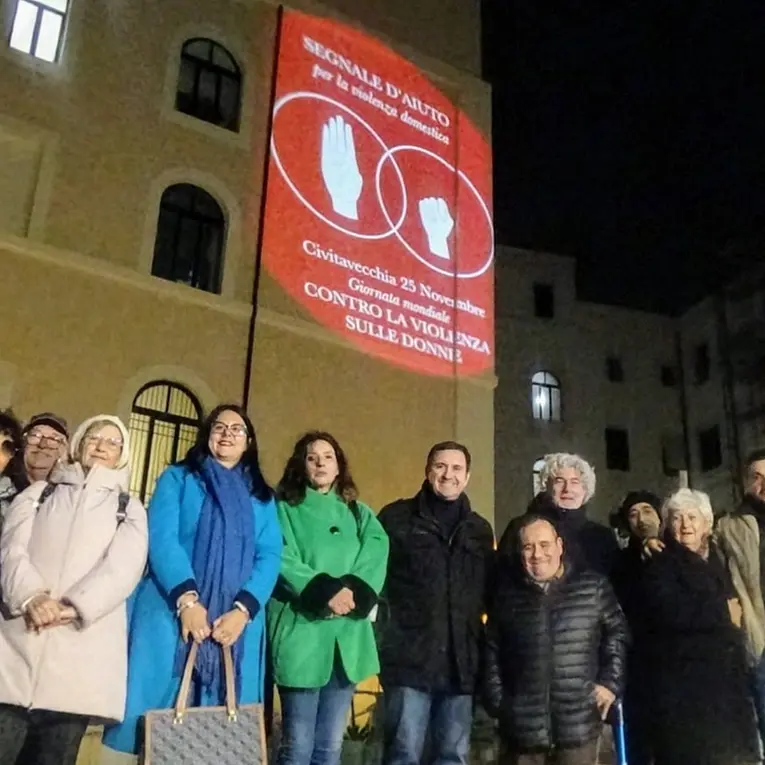 Violenza sulle donne, Mari: «Proiettiamo sui muri i mezzi per combatterla»