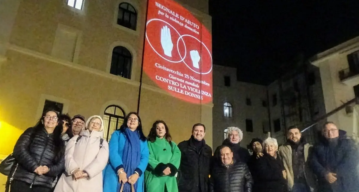 Violenza sulle donne, Mari: «Proiettiamo sui muri i mezzi per combatterla»