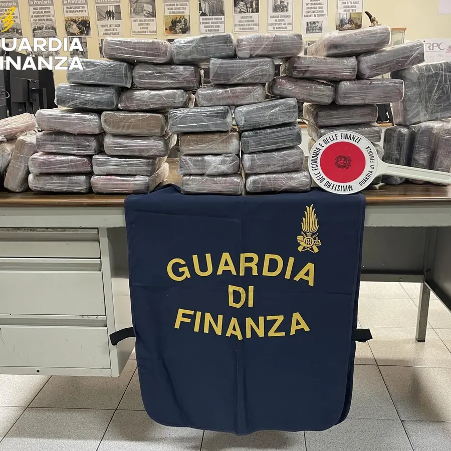Gdf: sequestrati 50 kg di cocaina al porto