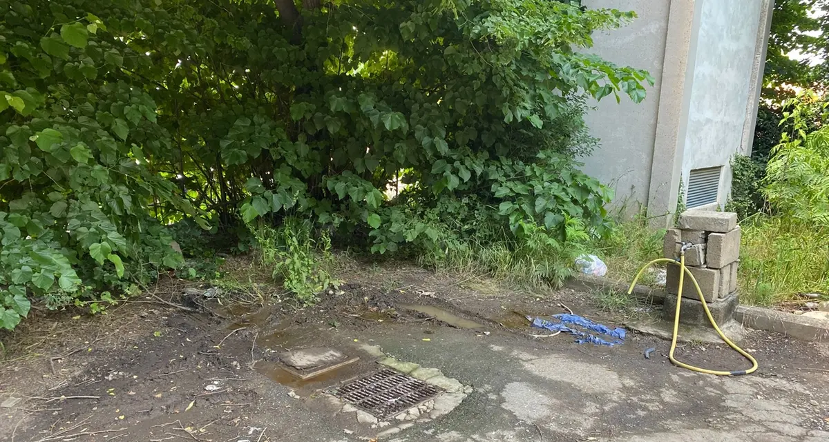 «L’area di sosta per camper nel degrado»
