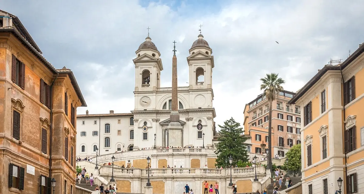 Vivere al ritmo della capitale: lavoro e svago nella Città Eterna
